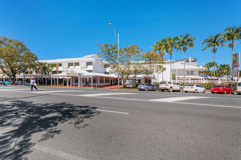 Ibis Styles Cairns - New Castle Holiday 2