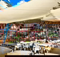 Kingfisher Bay Resort - New Castle Holiday