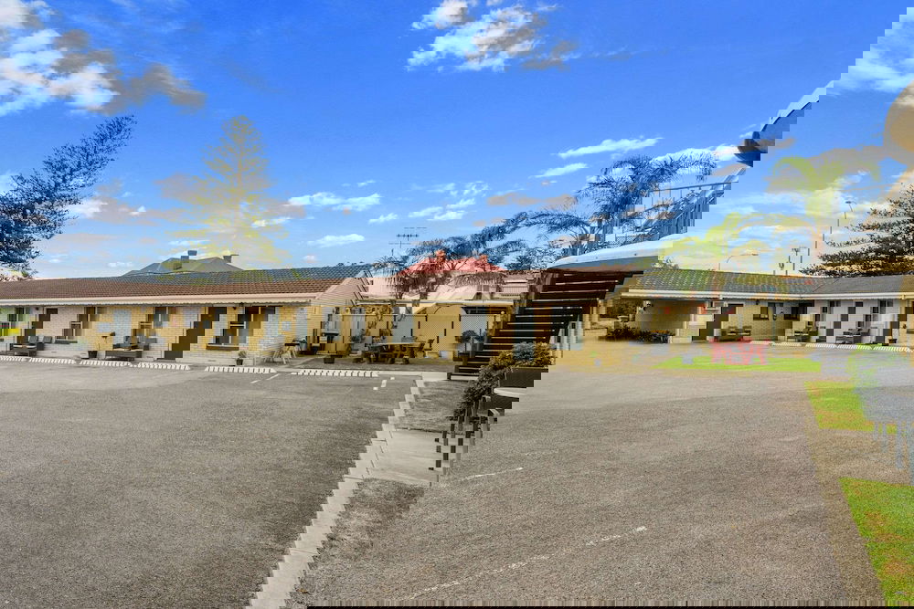 Apartment Hotel Long Island QLD New Castle Holiday