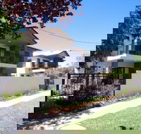 Charles Sturt Suites  Apartments - New Castle Holiday