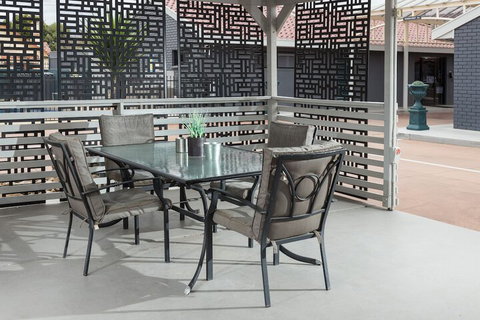 Addison Motor Inn - New Castle Holiday 1