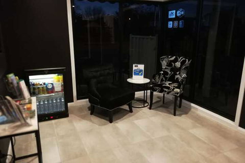 Addison Motor Inn - New Castle Holiday 4