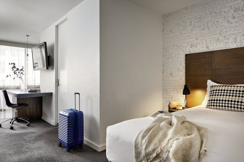 Punthill Spring Hill - New Castle Holiday 4