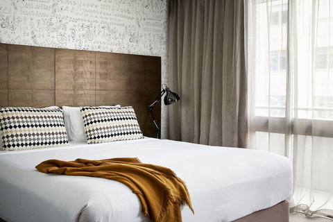 Punthill Spring Hill - New Castle Holiday 5