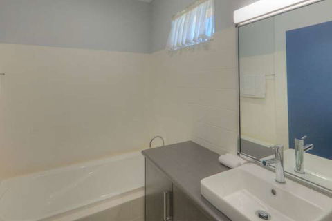 Grafton Central Motel - New Castle Holiday 3