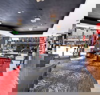 Boulevard on Beaumont - New Castle Holiday