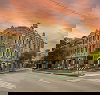 Vulcan Hotel Sydney - New Castle Holiday