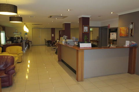 Flagstaff City Inn - New Castle Holiday 3