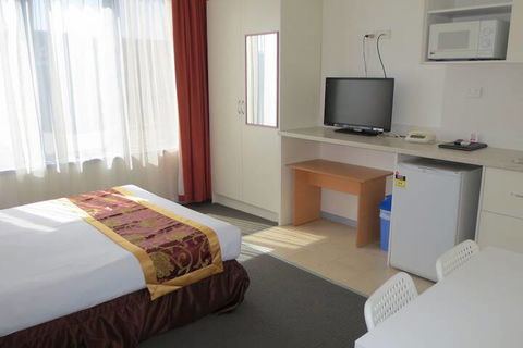 Flagstaff City Inn - New Castle Holiday 2