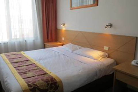 Flagstaff City Inn - New Castle Holiday 7