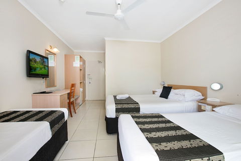 Cairns City Sheridan - New Castle Holiday 3