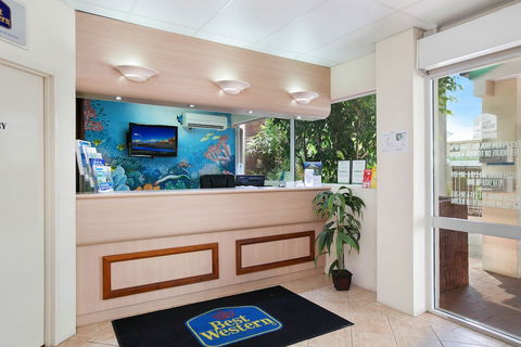 Cairns City Sheridan - New Castle Holiday 1