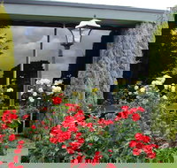 Comfort Inn Cedar Lodge - New Castle Holiday