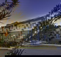 Quest Ipswich - New Castle Holiday