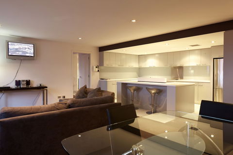 Zero Davey Boutique Apartment Hotel - New Castle Holiday 5