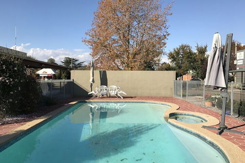 Mansfield Motel - New Castle Holiday 4