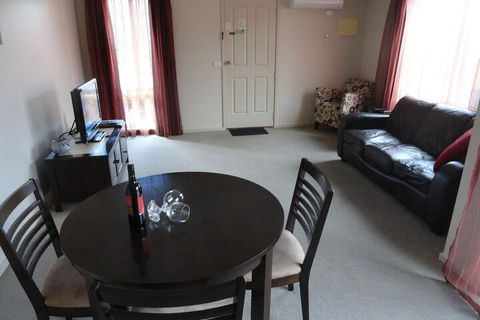 Victoria Lodge Motor Inn & Apartments - New Castle Holiday 6