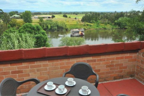 Windsor Terrace Motel - New Castle Holiday 7