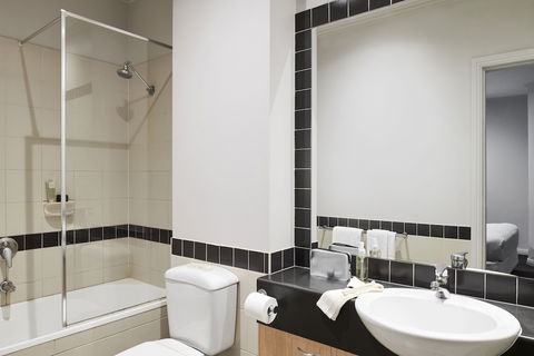 Punthill Flinders Lane - New Castle Holiday 4