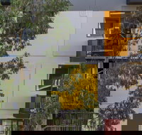 Mont Clare Boutique Apartments - New Castle Holiday