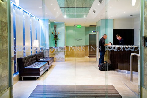 Hyde Park Inn - New Castle Holiday 1