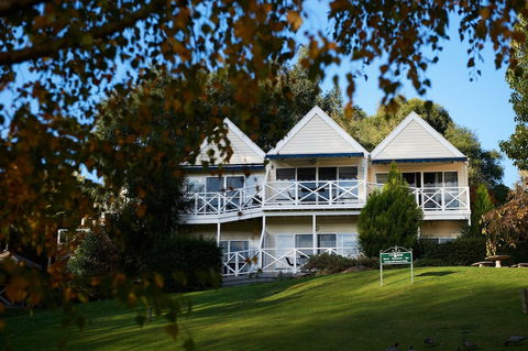 Lake House Daylesford - New Castle Holiday 0