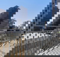 Oaks Melbourne on Collins Hotel - New Castle Holiday