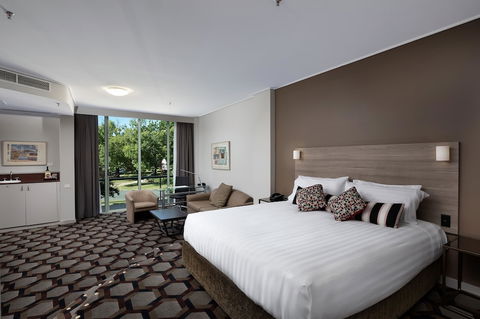 Rydges Canberra - New Castle Holiday 4