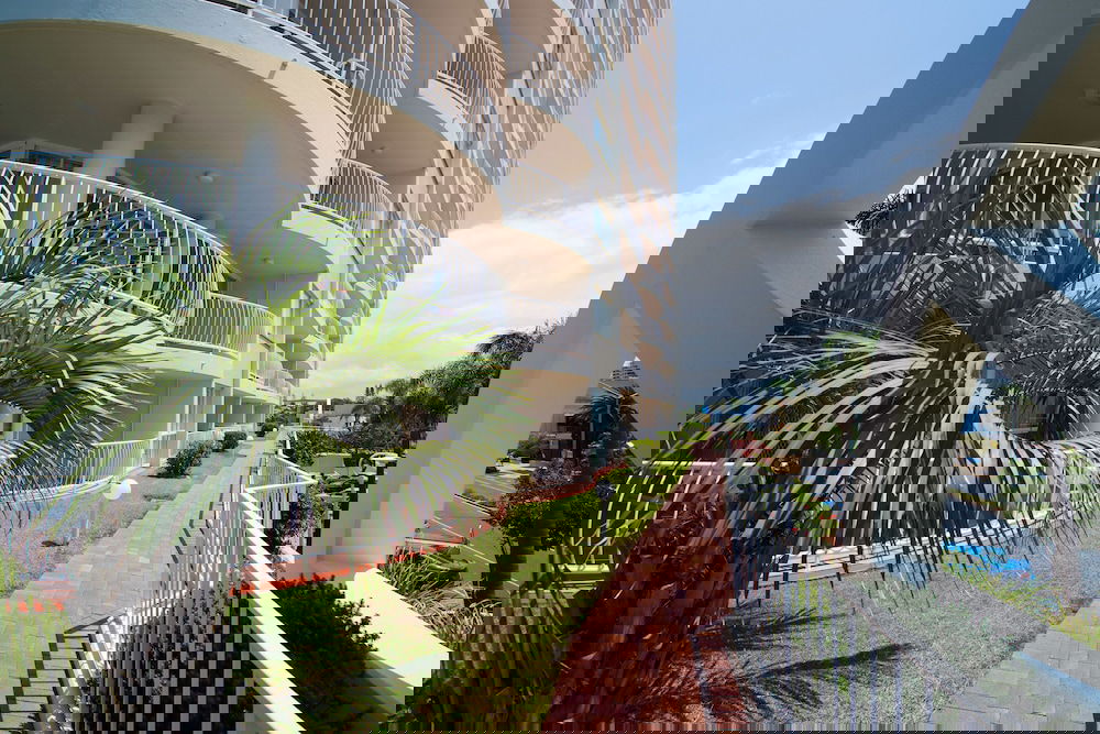 Kirra QLD New Castle Holiday