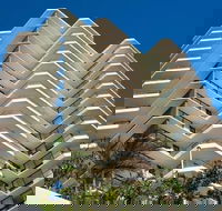 Beach House Seaside Resort Coolangatta - New Castle Holiday