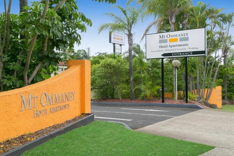 Mt Ommaney Hotel Apartments - New Castle Holiday 0
