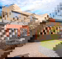 Aligned Corporate Residences Kew - New Castle Holiday