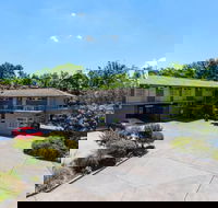 Forrest Hotel and Apartments - New Castle Holiday