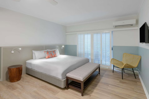 Ramada Resort By Wyndham Port Douglas - New Castle Holiday 6