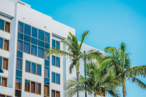 View Brisbane - New Castle Holiday 3