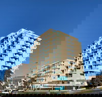 Nesuto Parramatta - New Castle Holiday