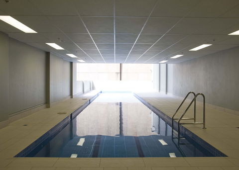 APX World Square - New Castle Holiday 3