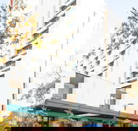 Seasons Of Perth - New Castle Holiday