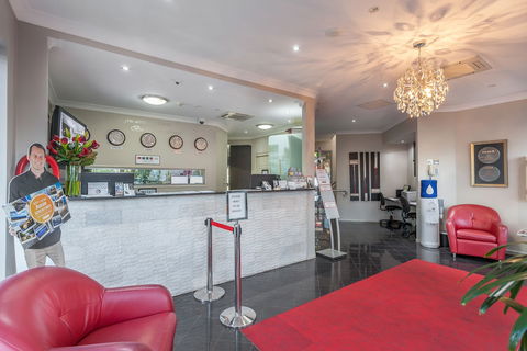 Platinum International - New Castle Holiday 1