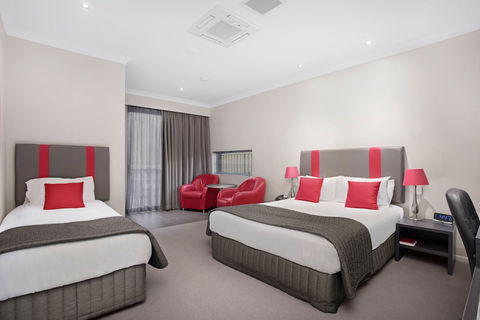 Platinum International - New Castle Holiday 5