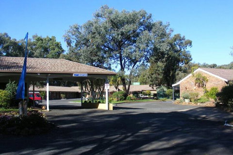 Matthew Flinders Motor Inn - New Castle Holiday 2
