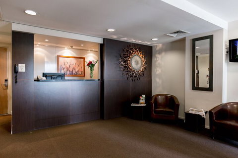 St Ives Apartments - New Castle Holiday 2