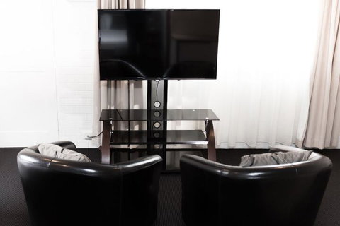 Bay Hotel Apartments - New Castle Holiday 2