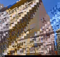 Adelaide Paringa - New Castle Holiday