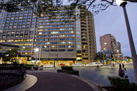 Oaks Sydney Hyde Park Suites - New Castle Holiday 3