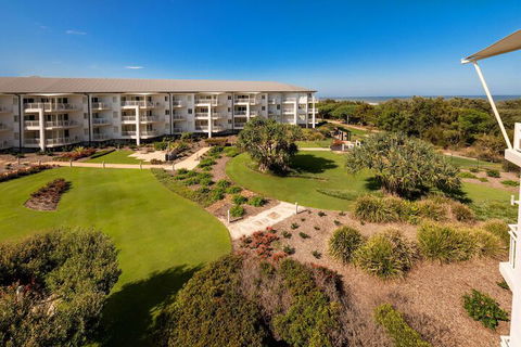 Mantra On Salt Beach - New Castle Holiday 3