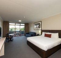 Comfort Hotel Adelaide Meridien - New Castle Holiday