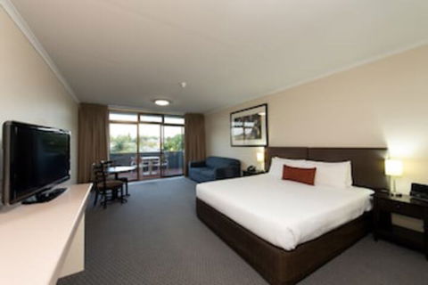 Comfort Hotel Adelaide Meridien - New Castle Holiday 0