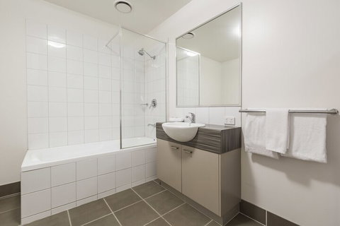 Quest Sale - New Castle Holiday 4