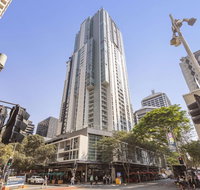 Oaks Brisbane Festival Suites - New Castle Holiday